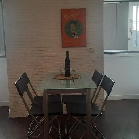 Apartamento Lud - Santos Lägenhet Lisboa Exteriör bild